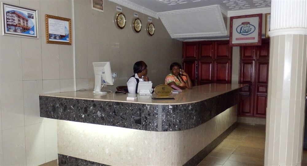 Hotel Santa Lucia Yaoundé Zewnętrze zdjęcie
